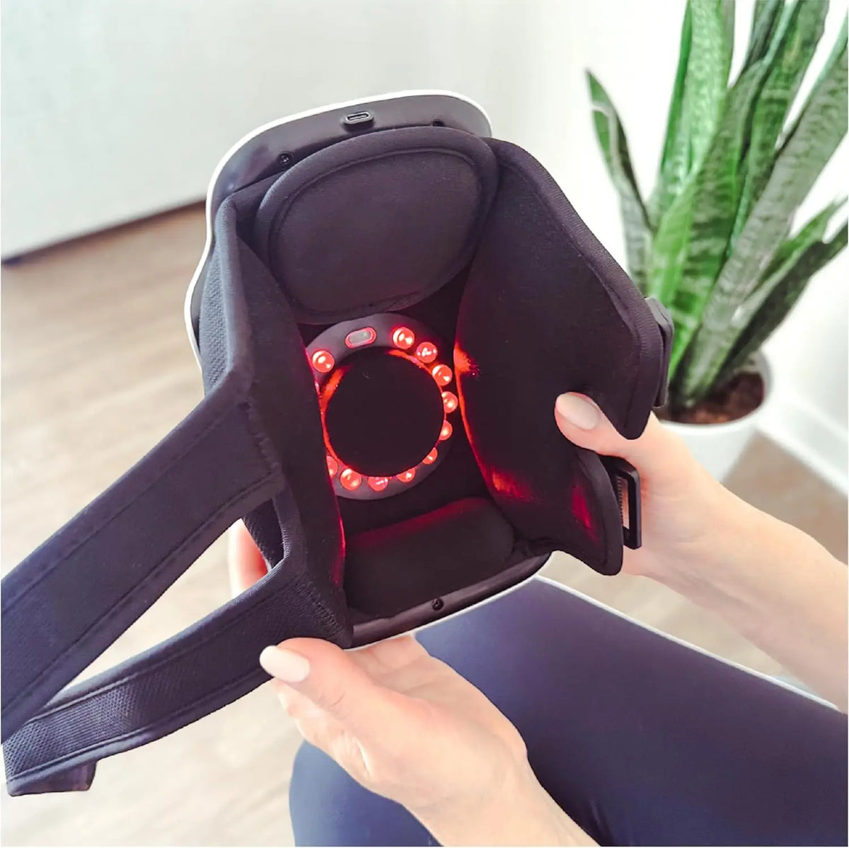 Protable Knee Massager Knee Joint Muscles Relaxtion Equipment Elbow Shoulder Massage Machine Easy to Use for Family and Friends - Septhia